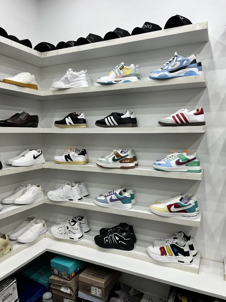 Street fashion shoes